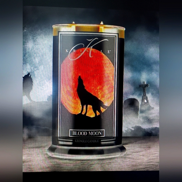Kringle candles Accents Kringle Candle Halloween Blood Moon New Not